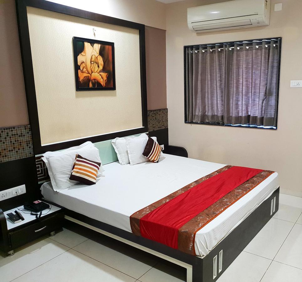 Hotel Oberoi Ahmednagar Exterior foto